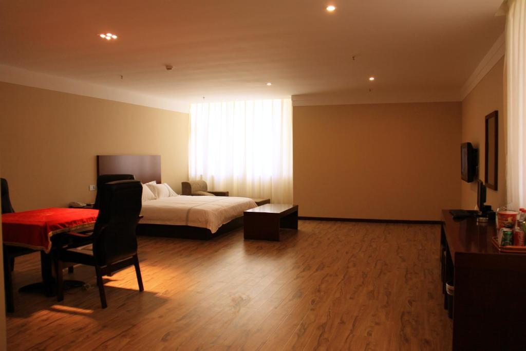 Zhou Wang Cheng Hotel Luoyang  Room photo