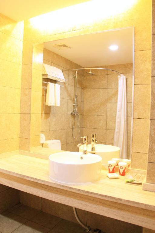 Zhou Wang Cheng Hotel Luoyang  Exterior photo